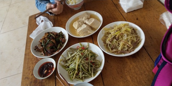 萬家炊上市，機(jī)遇與挑戰(zhàn)并存的時刻