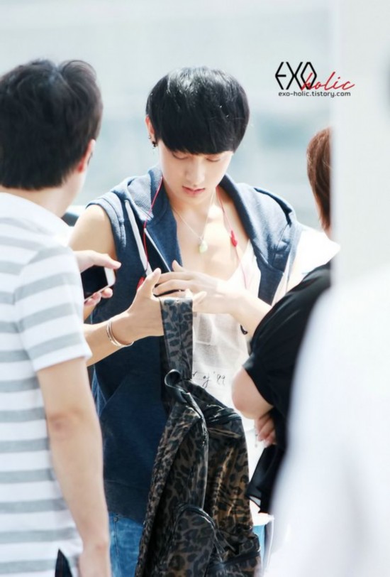 樸燦烈最新照片集，展現(xiàn)流行天王的多面魅力