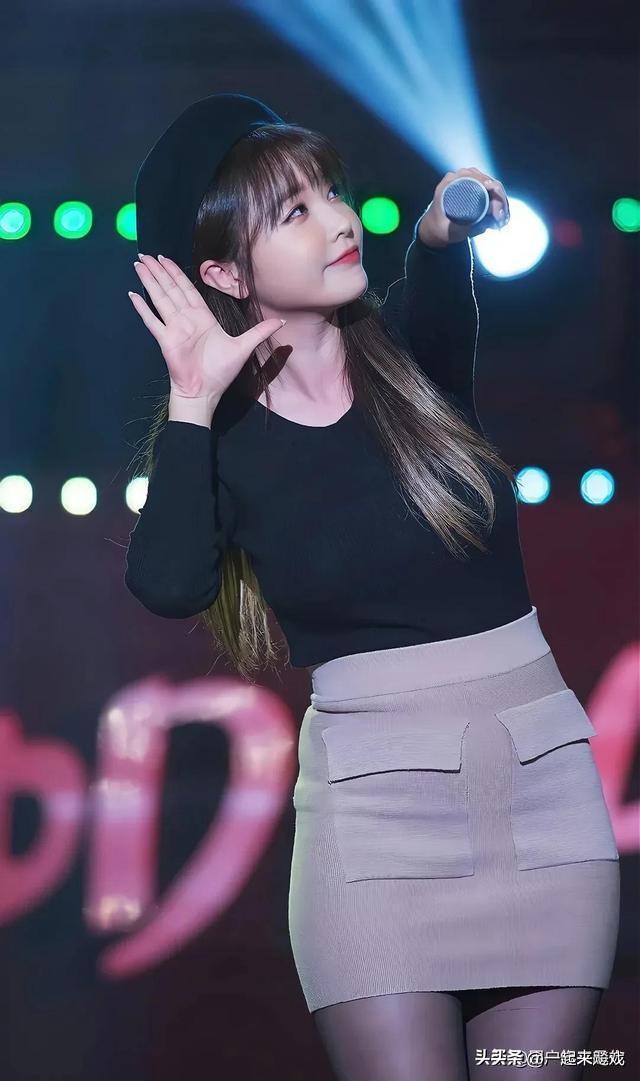 洪真英最新動(dòng)態(tài)揭秘，小巷特色小店的獨(dú)特魅力與隱藏寶藏