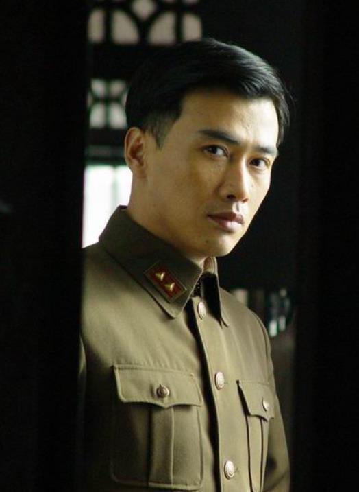 柳云龍主演的諜戰(zhàn)片電視劇大全集,??柳云龍主演的諜戰(zhàn)片電視劇大全集，帶你穿越風(fēng)云歲月！