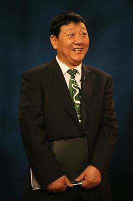 牛根生最新動態(tài)，變化中的力量與自信成長的啟示