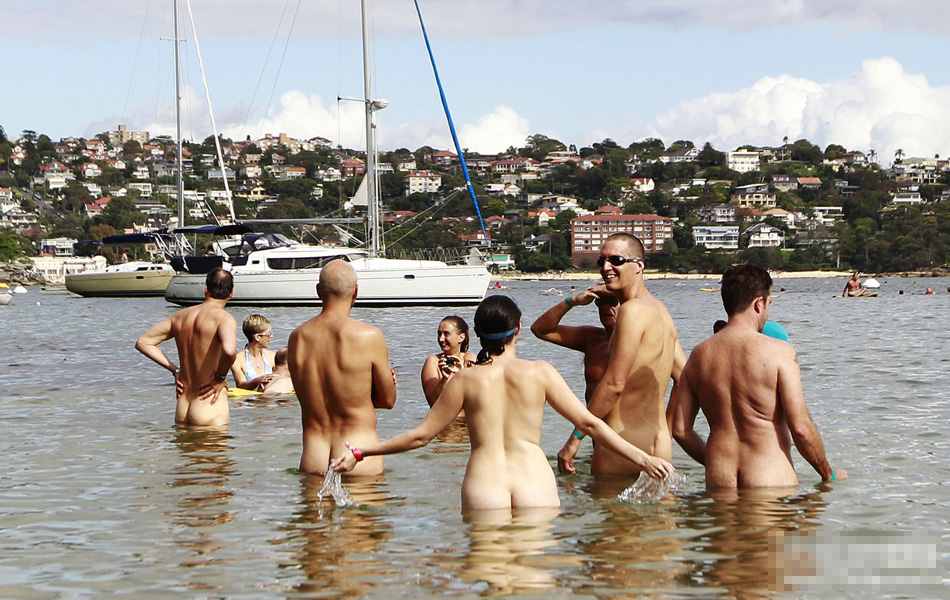 裸泳比賽圖片,裸泳比賽圖片，小巷深處的獨(dú)特風(fēng)情