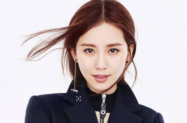 女明星的星光名字，星光之下的獨(dú)特魅力與紐帶