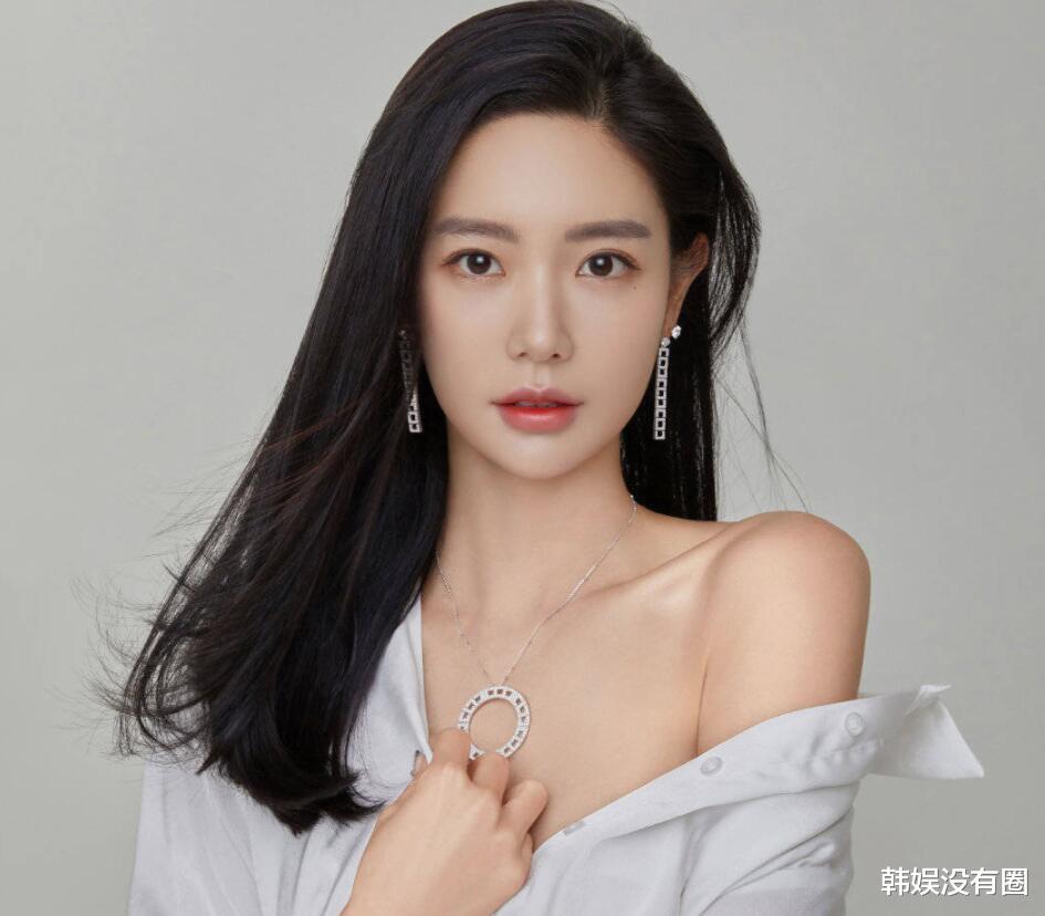 金泰妍短發(fā)新照發(fā)型指南，從初學(xué)到進(jìn)階，打造時(shí)尚短發(fā)秘籍