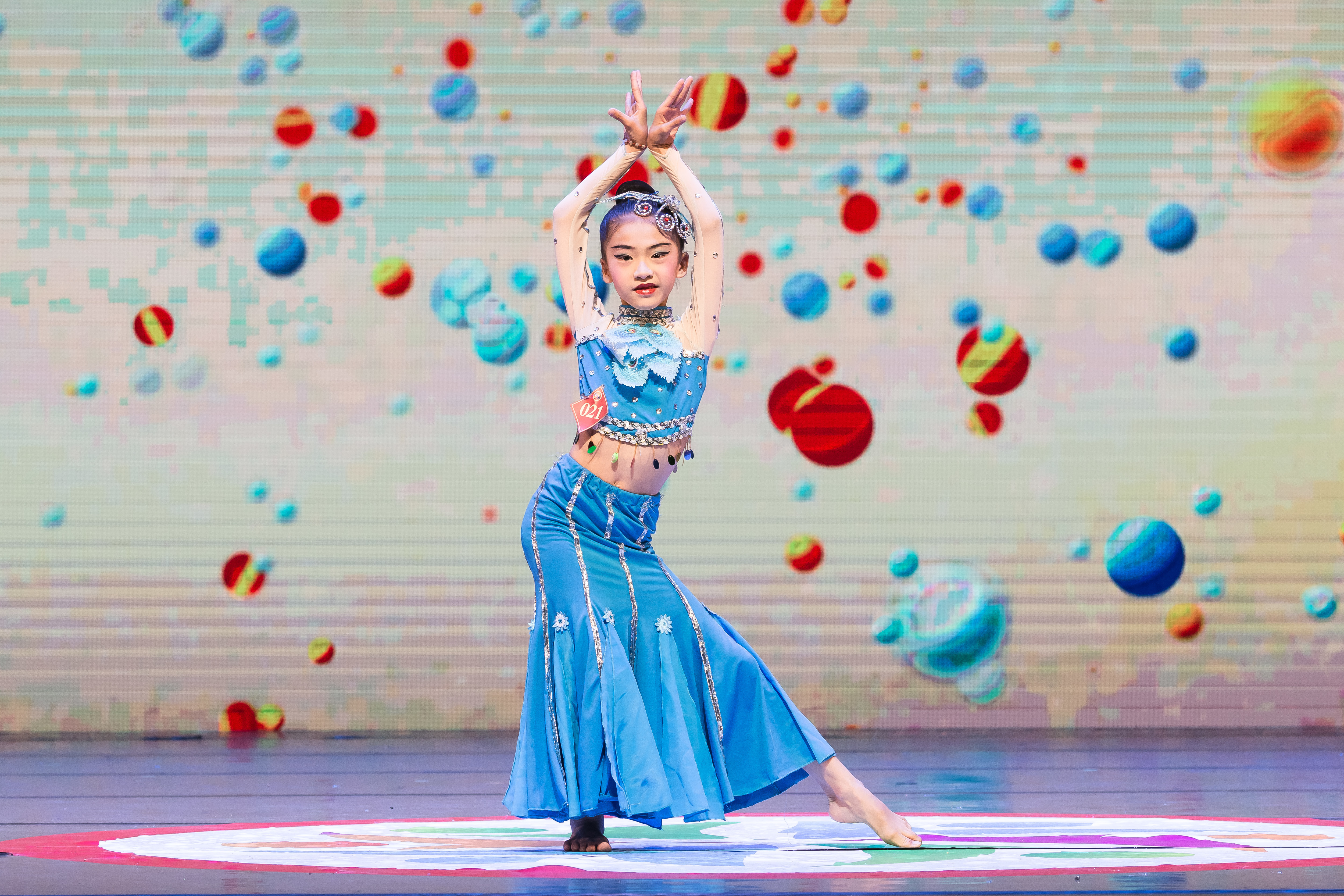 全國(guó)舞蹈比賽視頻大全，舞動(dòng)中的溫情與陪伴之旅