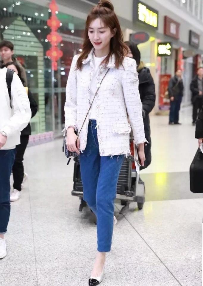 明星時(shí)尚引領(lǐng)潮流，打造個(gè)人獨(dú)特風(fēng)格的步驟指南