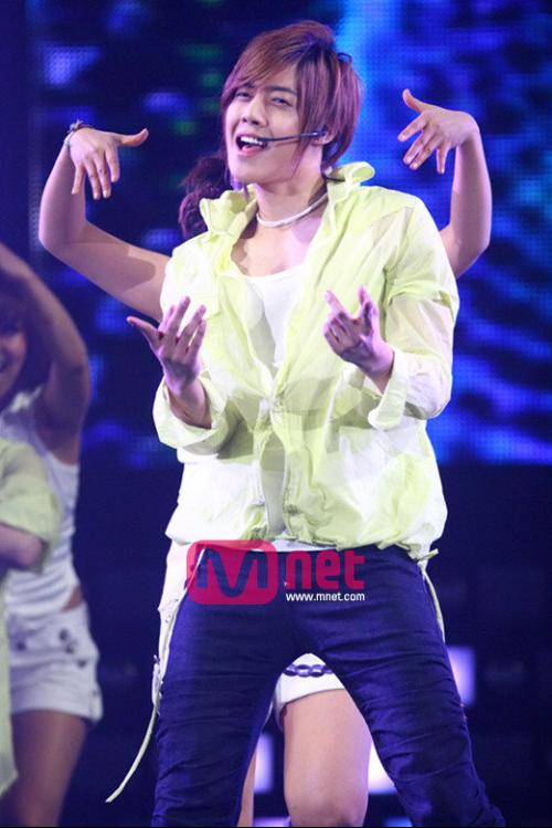 金賢重最新動(dòng)態(tài)揭秘，全方位關(guān)注與了解指南