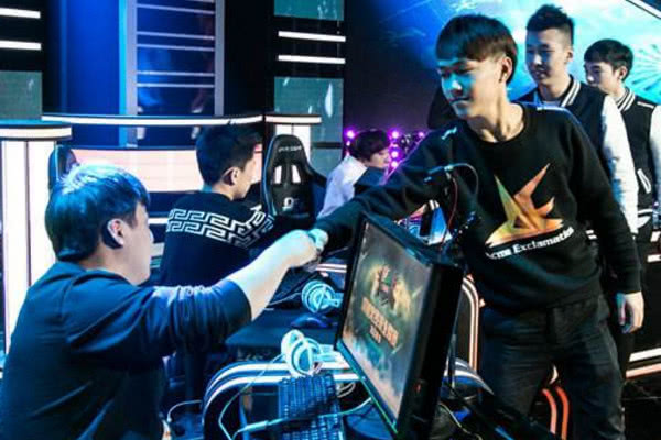 CF職業(yè)比賽禁用人物探究，背后的原因與影響分析