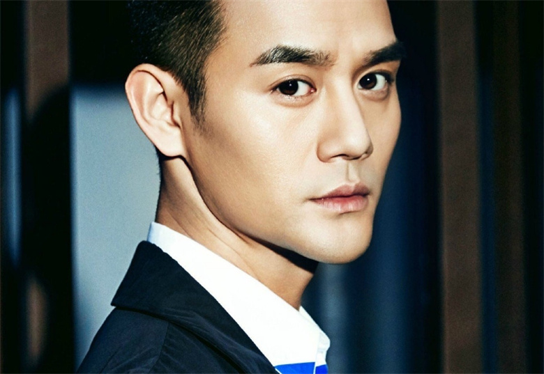 臉長明星男必備科技神器，智能體驗引領(lǐng)未來生活新潮流