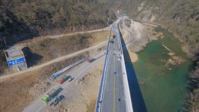 遠(yuǎn)安最新路況揭秘，小巷中的隱藏瑰寶