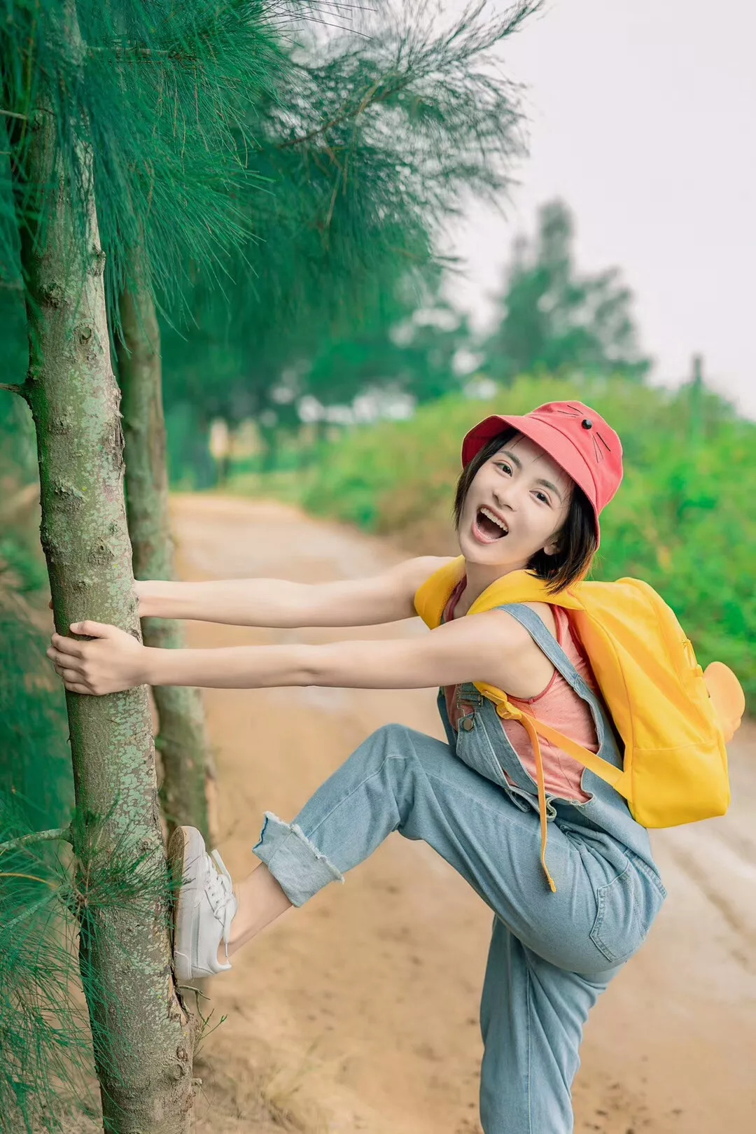 “動感之星小玲最新作品”,動感之星小玲最新作品——科技璀璨，生活因你而不同