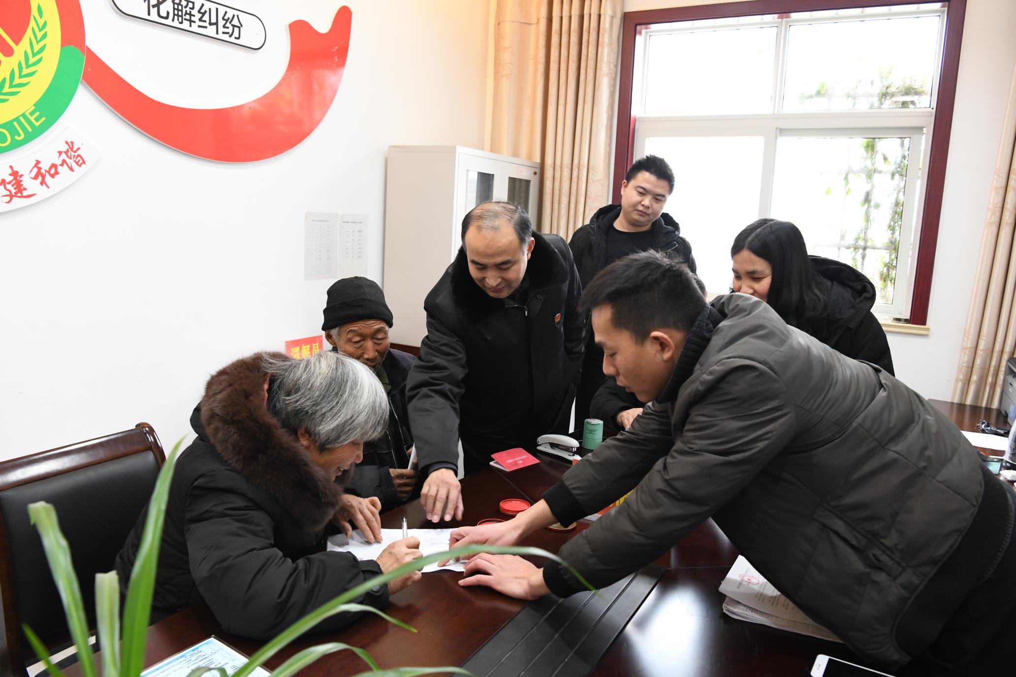 唐河最新交通事故，變化中成長，自信照亮前行之路