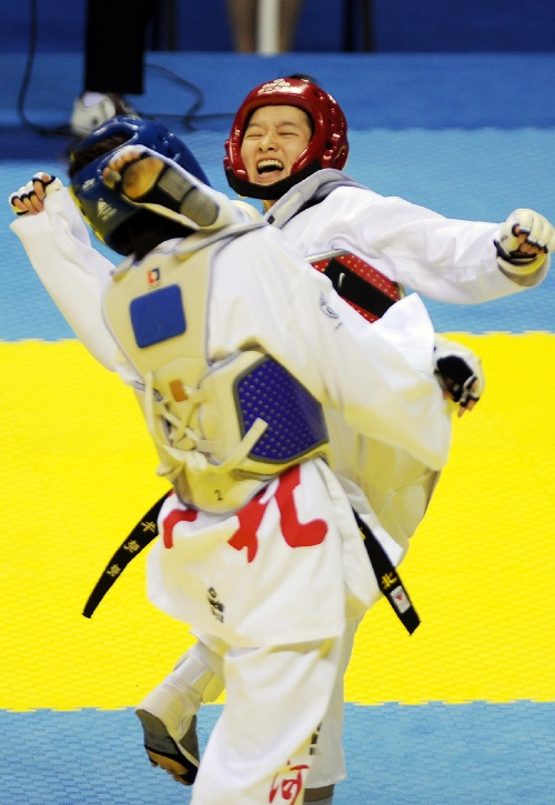 吳靜鈺跆拳道比賽視頻,吳靜鈺的跆拳道賽場(chǎng)，友情、汗水與夢(mèng)想交織的日常