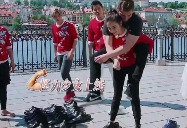 迪麗熱巴鹿晗最新動(dòng)態(tài),迪麗熱巴鹿晗最新動(dòng)態(tài)，公眾關(guān)注下的娛樂(lè)焦點(diǎn)