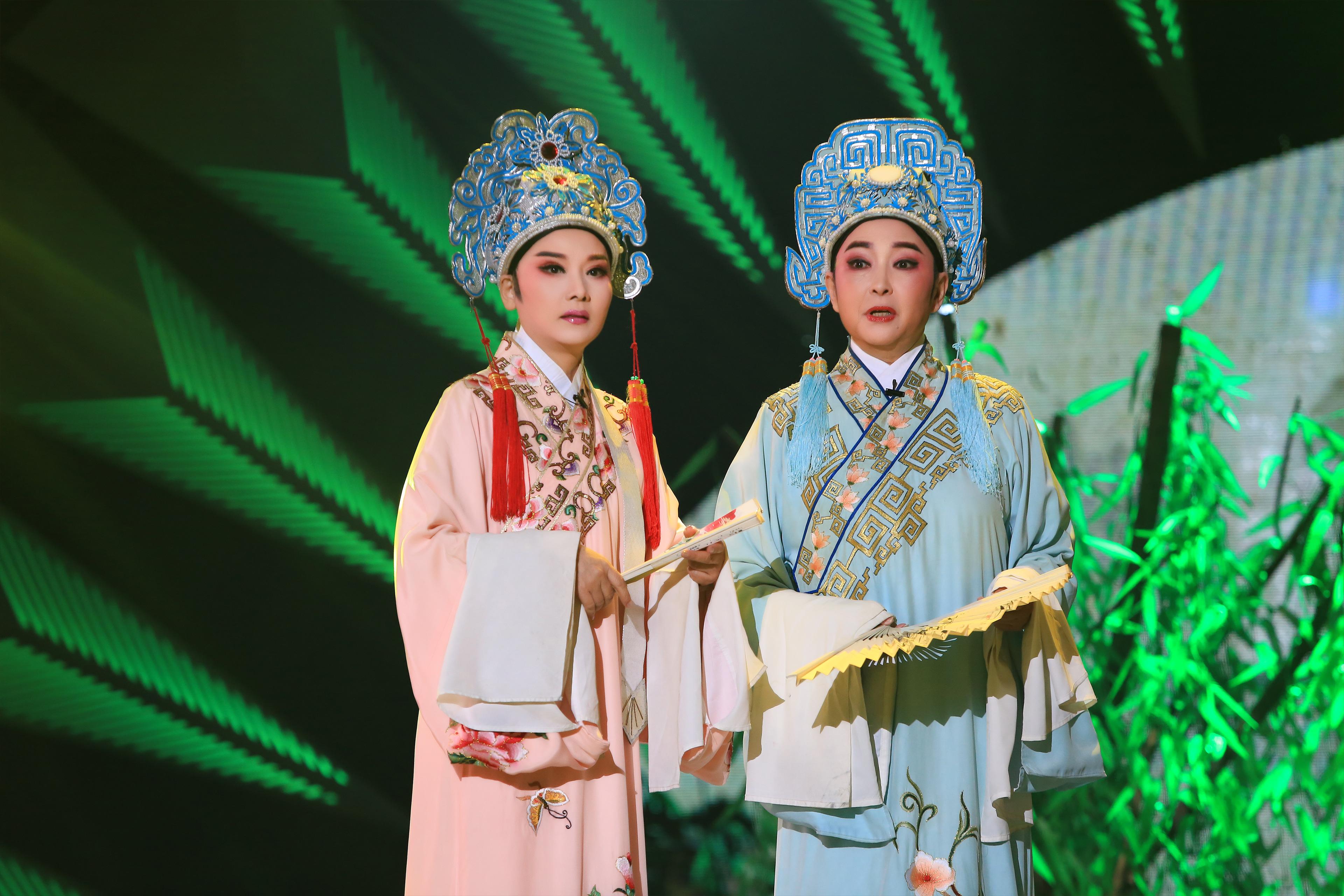 方芳演員的日常，愛(ài)與陪伴的溫馨時(shí)光