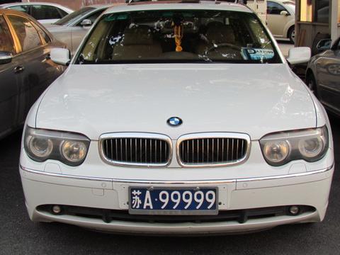 濟(jì)南最新車牌信息引領(lǐng)未來出行新潮流，科技重塑駕駛體驗(yàn)