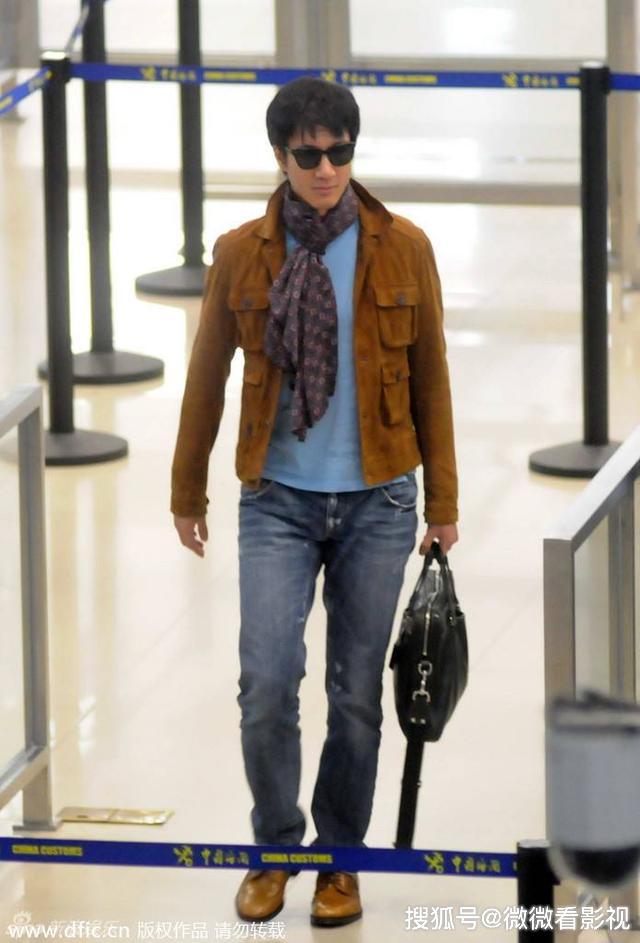 星光下的輝煌歷程，長腿男明星的崛起之路