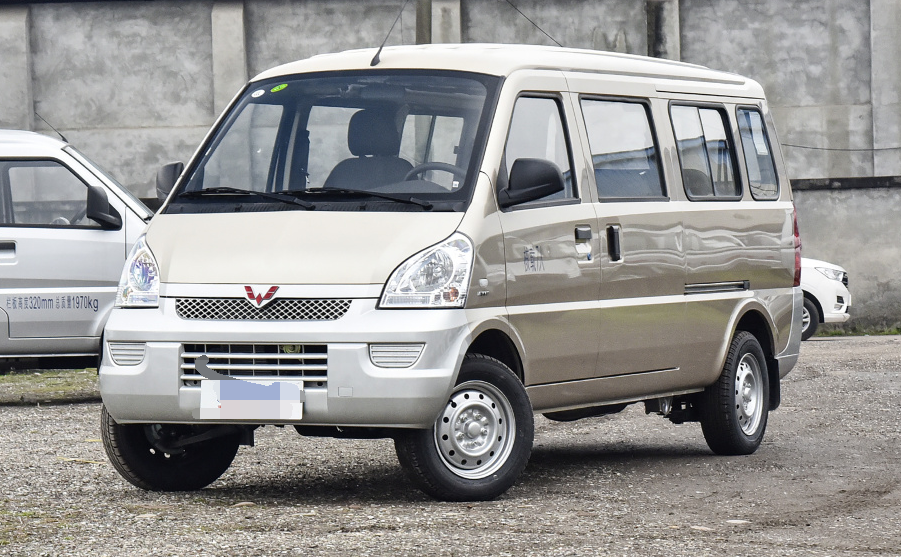 五菱榮光加長(zhǎng)版新款，科技引領(lǐng)未來出行新風(fēng)尚