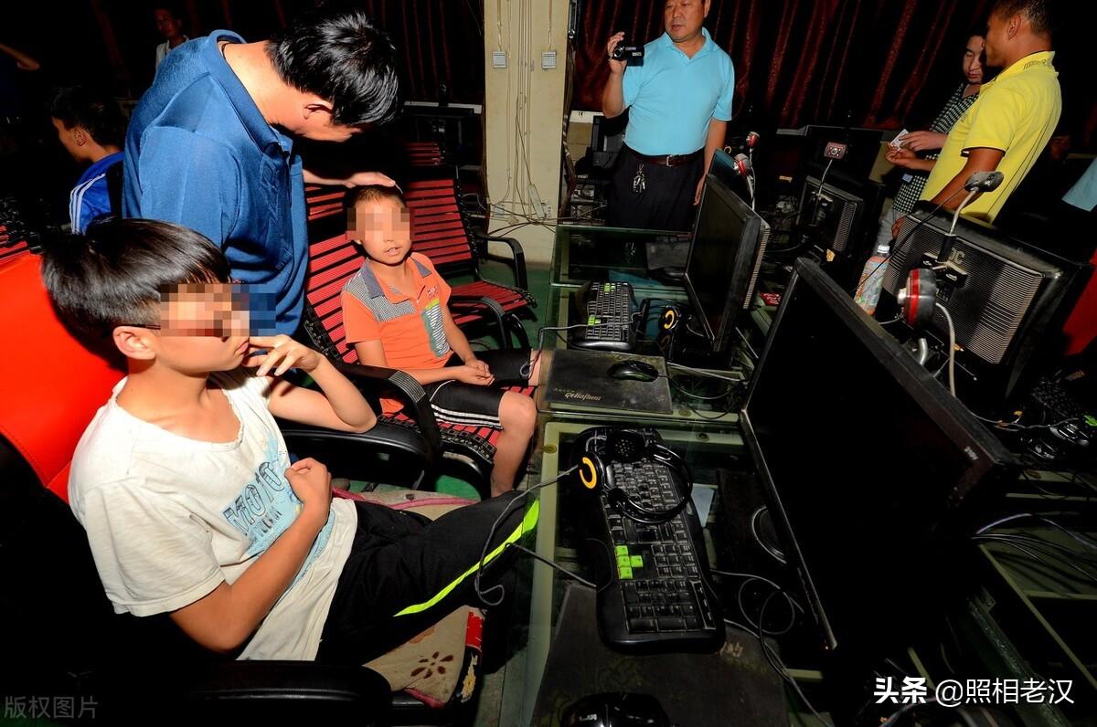 斗地主最新版2015年，科技重塑經(jīng)典，全新體驗斗地主盛宴