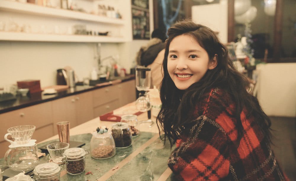 章若楠的電視劇,章若楠的電視劇，科技之光，照亮生活新紀元