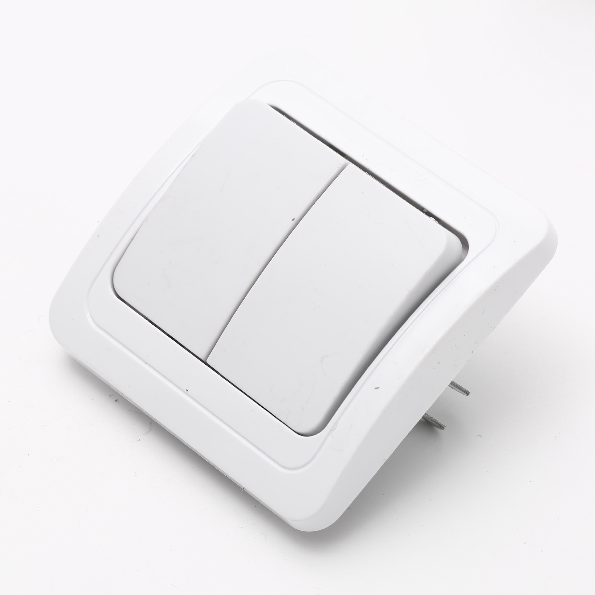 燈開關(guān)最新,小巷中的隱秘寶藏探索