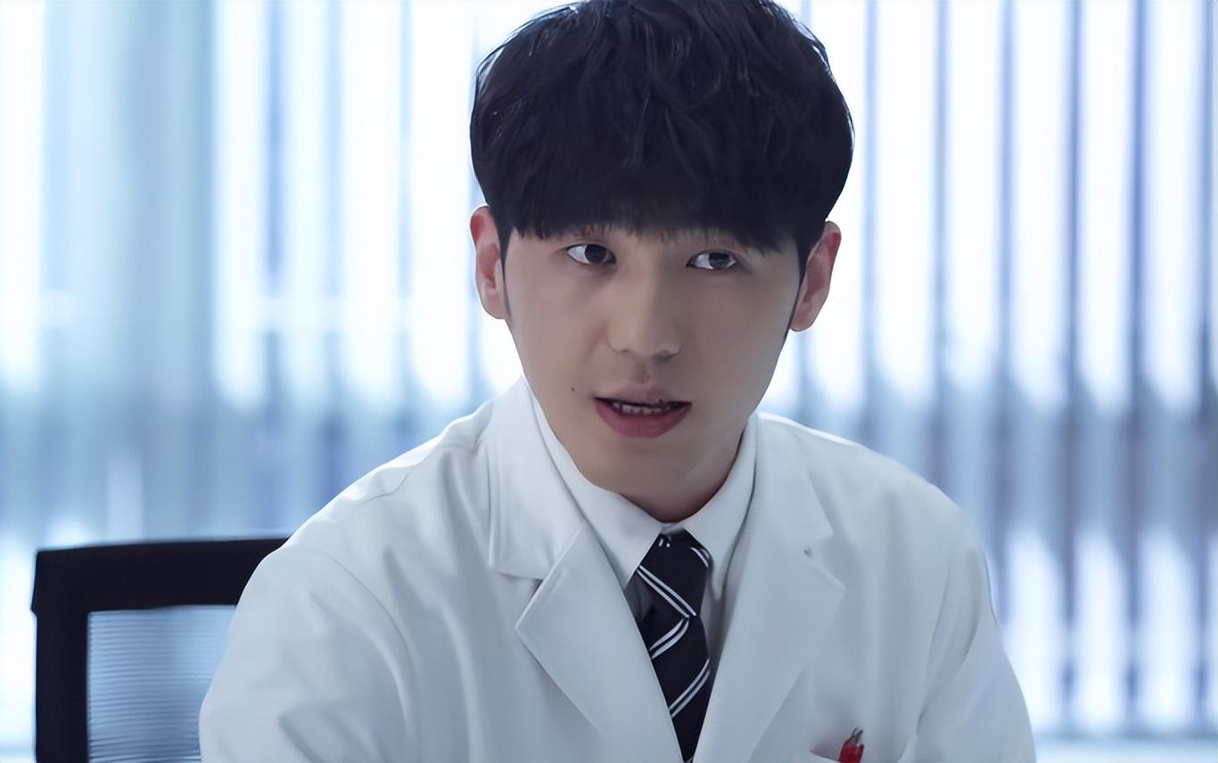 醫(yī)生演員,醫(yī)生演員，職業(yè)的多面性與角色塑造的探討