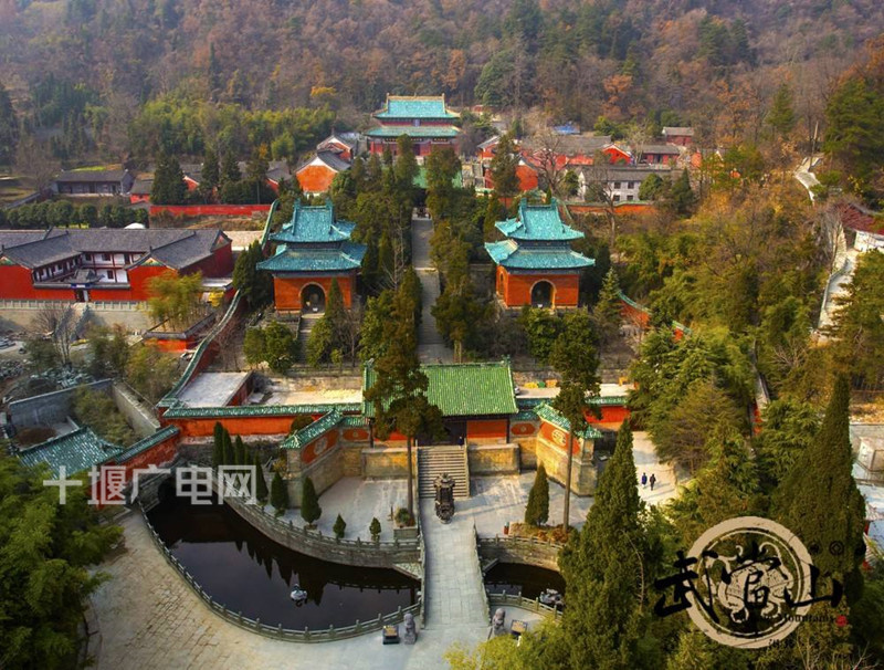 武當(dāng)山最新資訊與科技前沿之旅，高科技產(chǎn)品與武當(dāng)之韻的體驗之旅