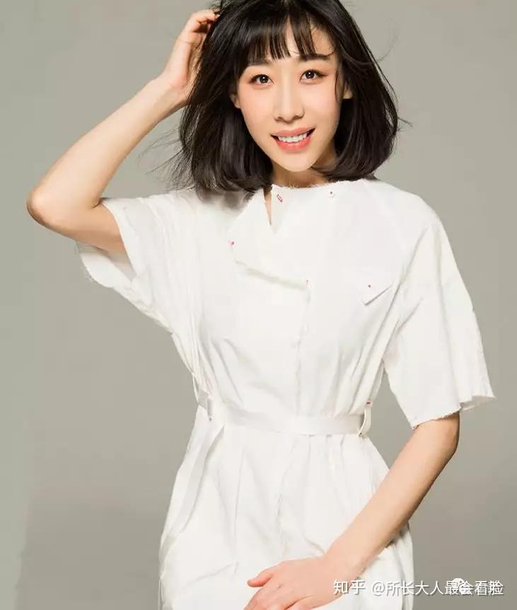 演員麗彩,演員麗彩，演藝之路的璀璨之星