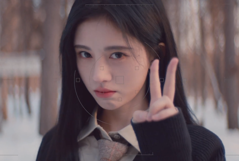 姓鞠的明星，變化的力量與自信的光芒閃耀娛樂圈