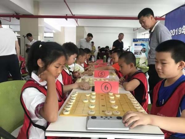 棋牌比賽之旅，探索自然美景，尋找內(nèi)心平靜的獨(dú)特體驗(yàn)