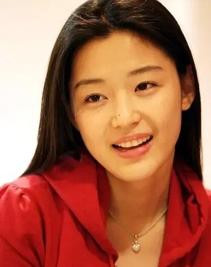 韓國(guó)老女演員的魅力與歲月見(jiàn)證的演技風(fēng)采