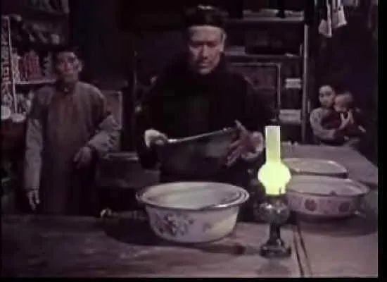 電影林家鋪?zhàn)?，日常溫馨趣事與深厚友情的紐帶之旅