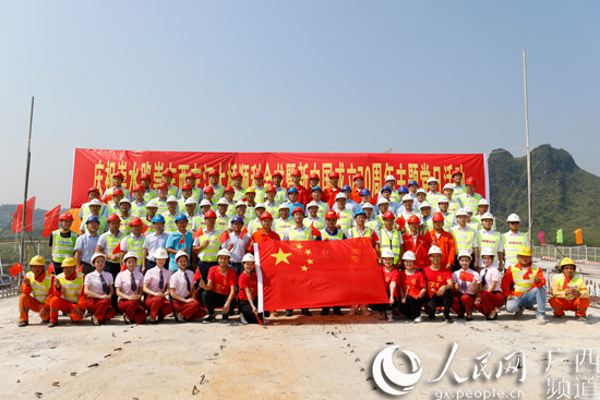 佛山水口大橋建設(shè)最新動(dòng)態(tài)，大橋進(jìn)展與小巷中的意外驚喜