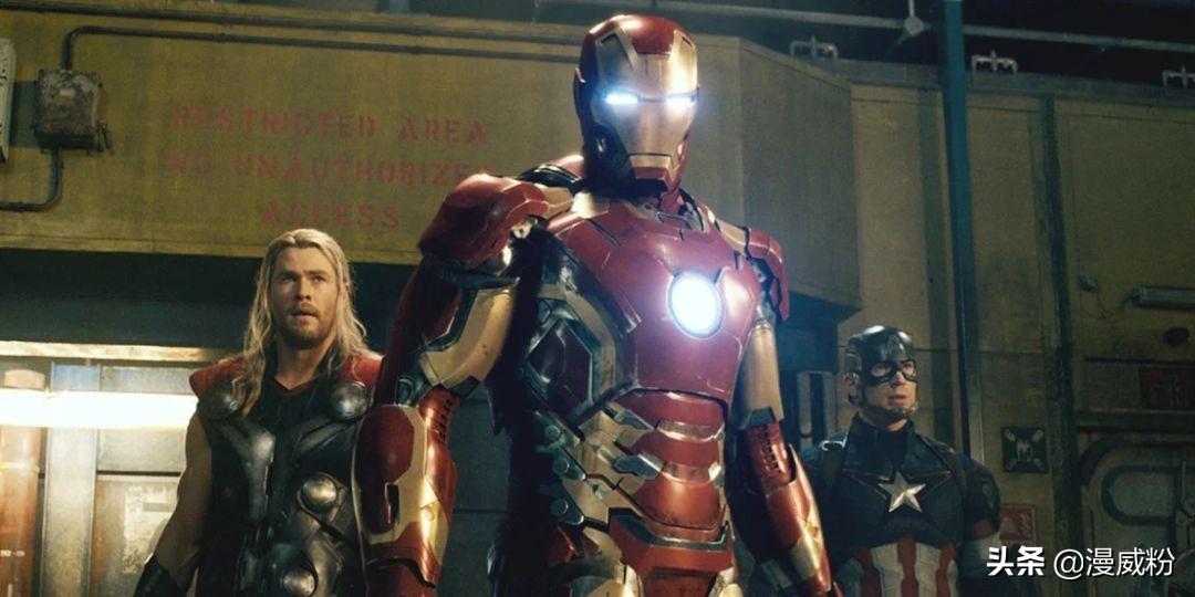 電影吐槽大賞，笑翻銀幕的尷尬瞬間回顧