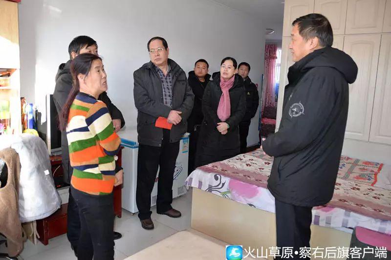 旭仁花，演技璀璨，星光熠熠的影視之星