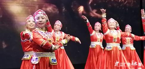 舞動(dòng)健康風(fēng)尚，精選熱門廣場(chǎng)舞動(dòng)作解析，22步引領(lǐng)時(shí)尚潮流