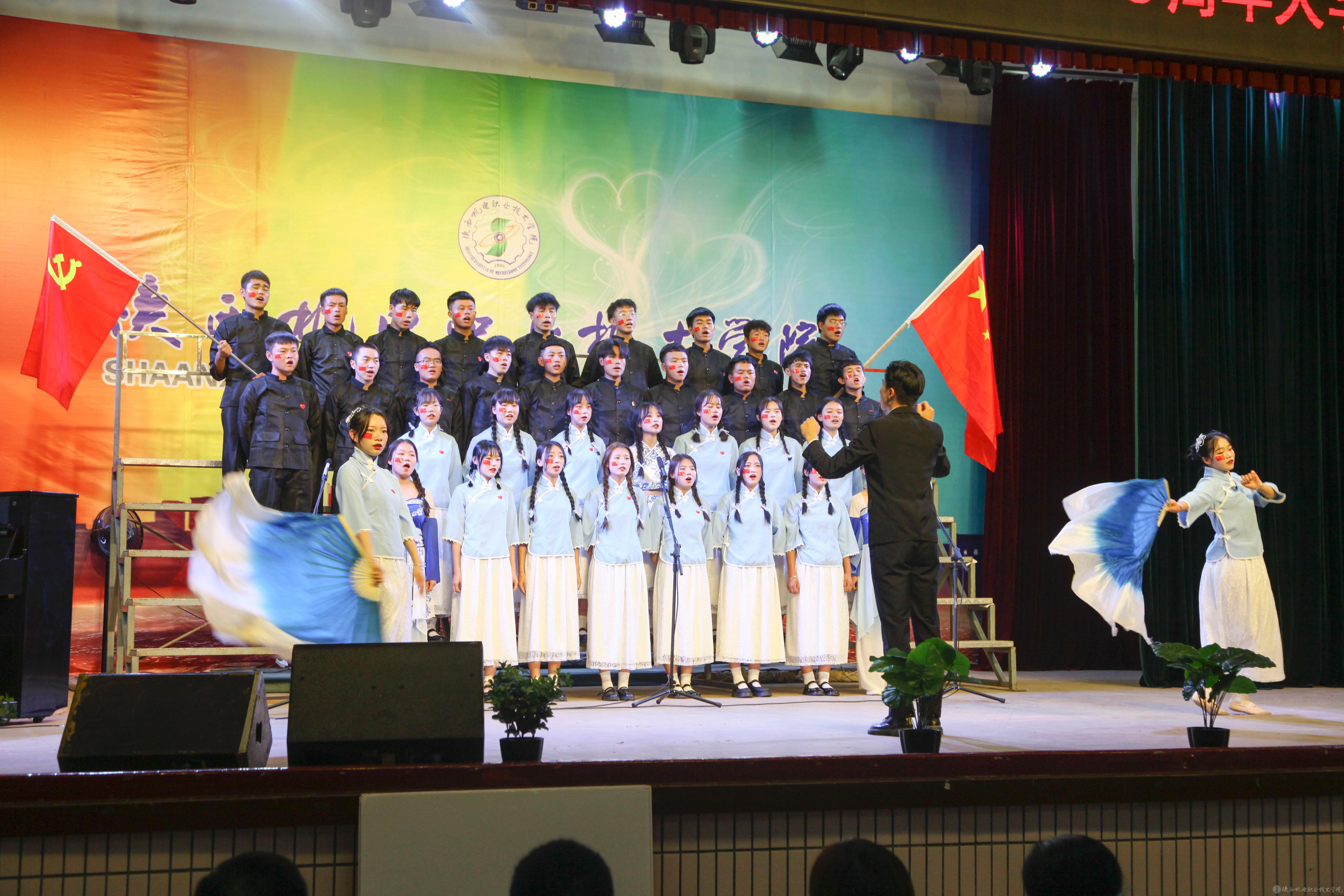 大學生合唱比賽視頻，小巷深處的音樂盛宴盛典