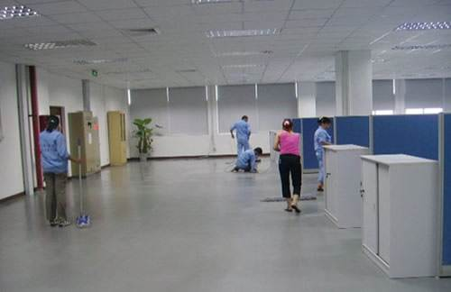 最新辦公室保潔員工作深度解析，多維度探討職責(zé)與角色