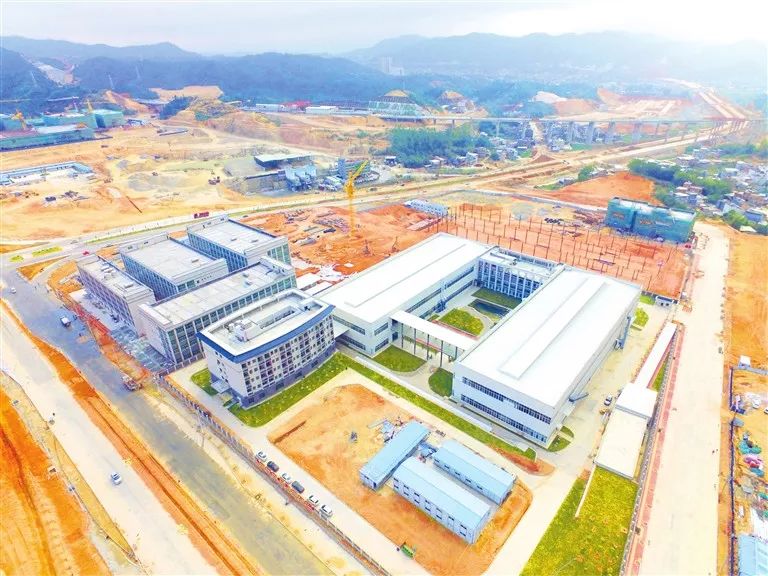 萬年工業(yè)園最新招聘熱潮與巷弄深處的特色小店探秘！