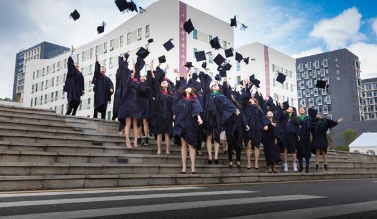 開州人才網(wǎng)最新招聘信息揭秘，小巷特色小店的隱藏魅力與招聘信息概覽