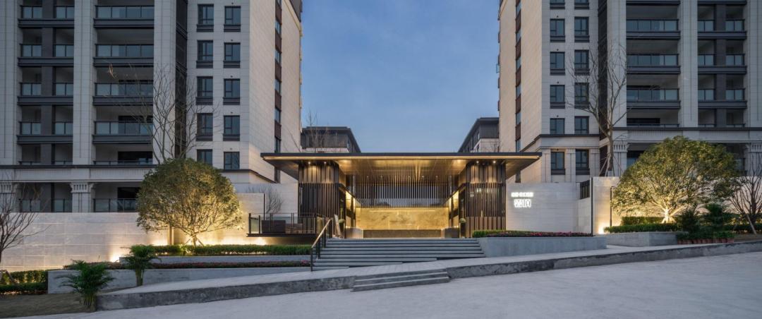 龍湖兩江新宸高層獨(dú)特風(fēng)味探索，巷弄深處的居住新體驗(yàn)