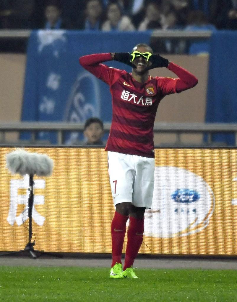 蘇寧足球比賽最新動(dòng)態(tài)，綠色征途，踏足自然美景，探尋內(nèi)心寧靜