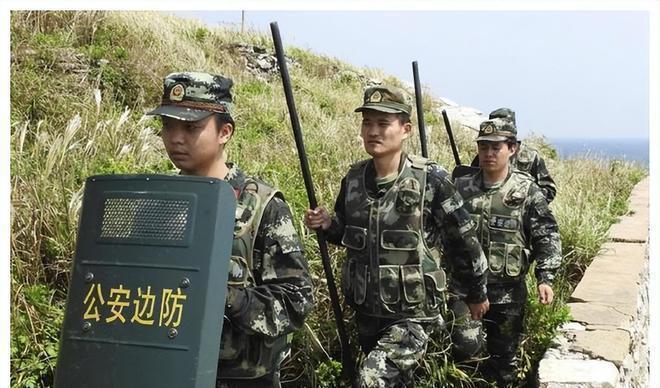 六月武警改革最新動(dòng)態(tài)，科技重塑力量，前沿革新體驗(yàn)生活