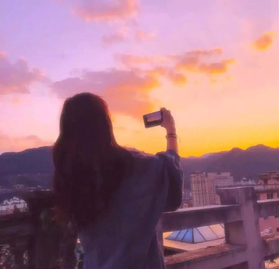 情侶頭像最新精選，小巷的秘密寶藏與特色小店的魅力探尋