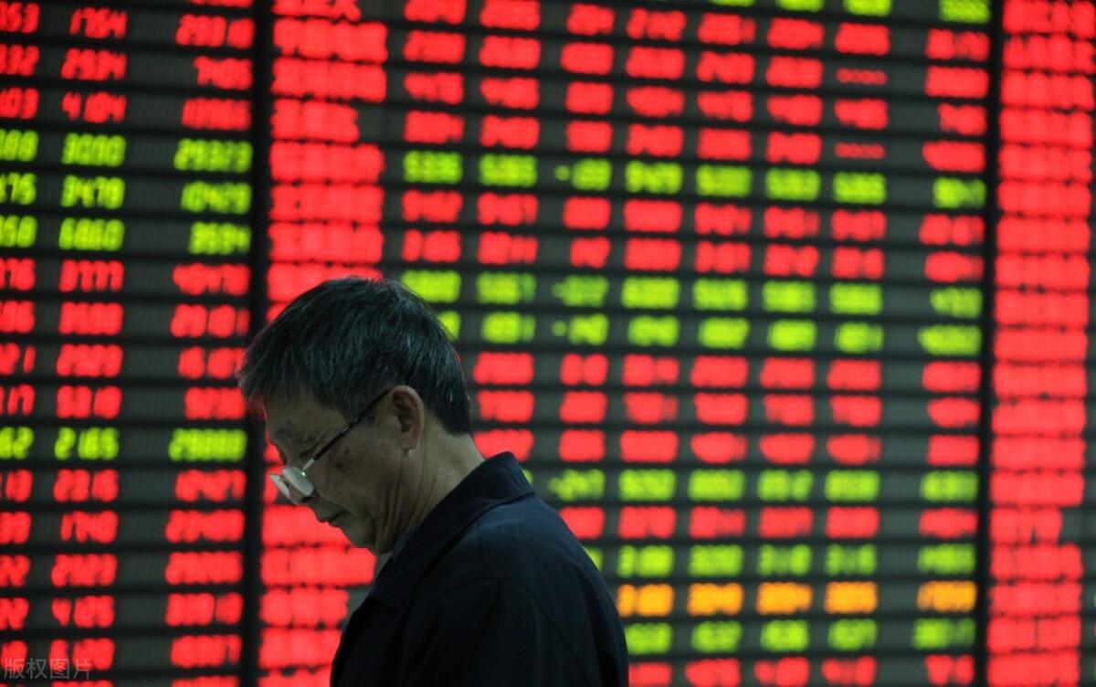 今日股市創(chuàng)業(yè)板動(dòng)態(tài)，時(shí)代浪潮與市場(chǎng)脈搏同步更新