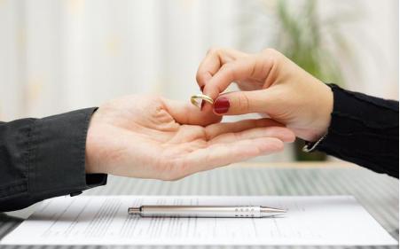 科技時(shí)代下的婚姻新紀(jì)元，最新結(jié)婚年齡法律規(guī)定解讀