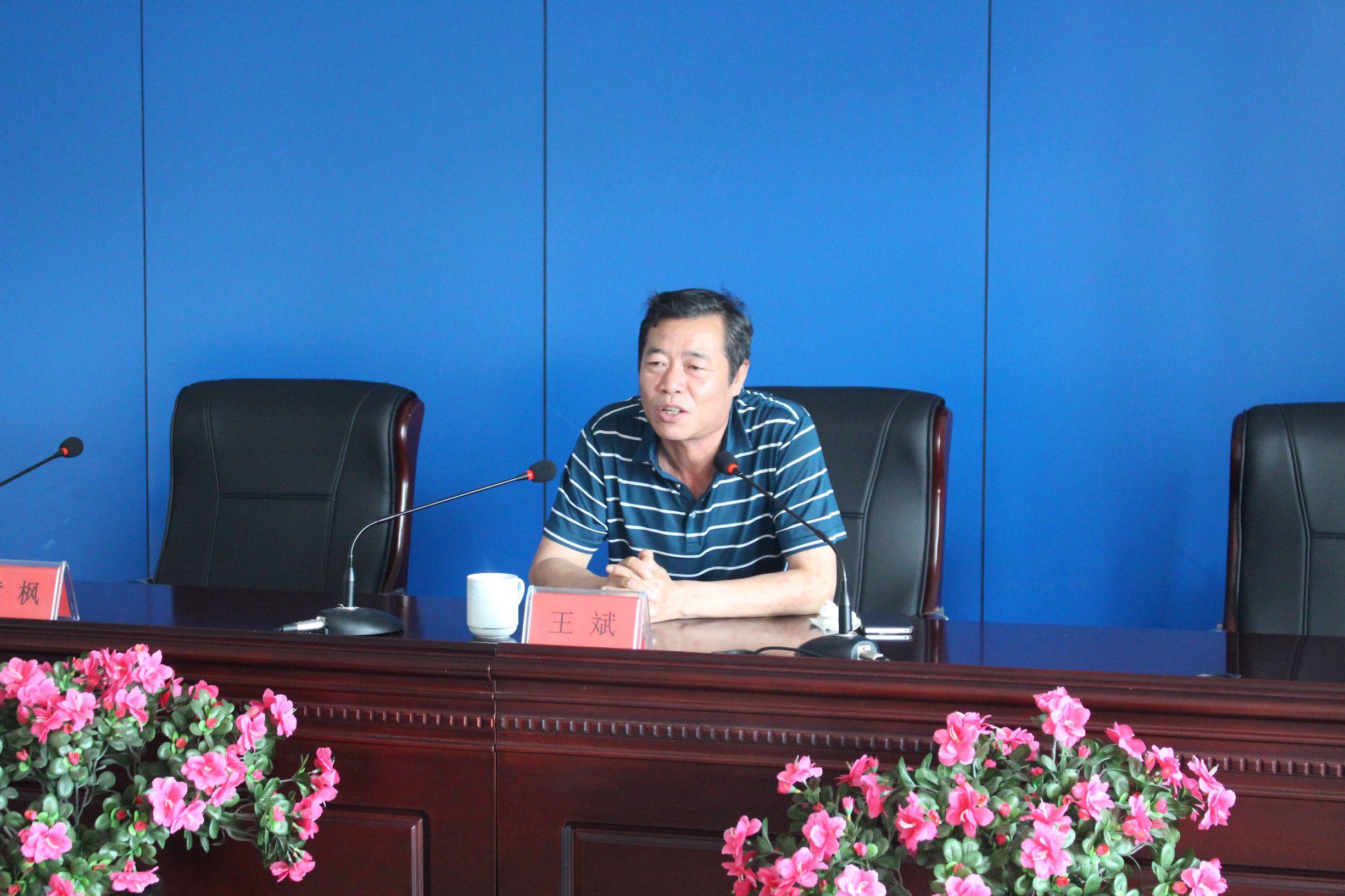 最新行政管理學案例，心靈與自然的探索之旅