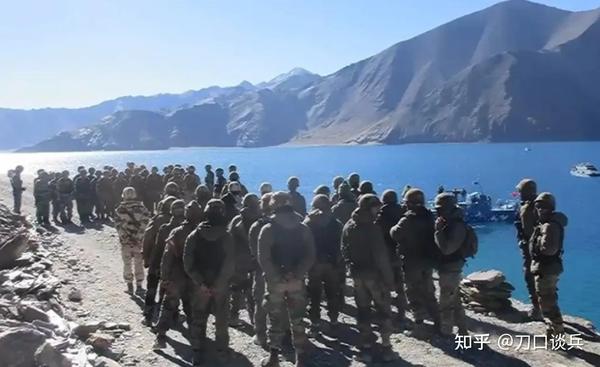 中印沖突最新動態(tài)，小巷深處的大新聞與特色小店的奇遇