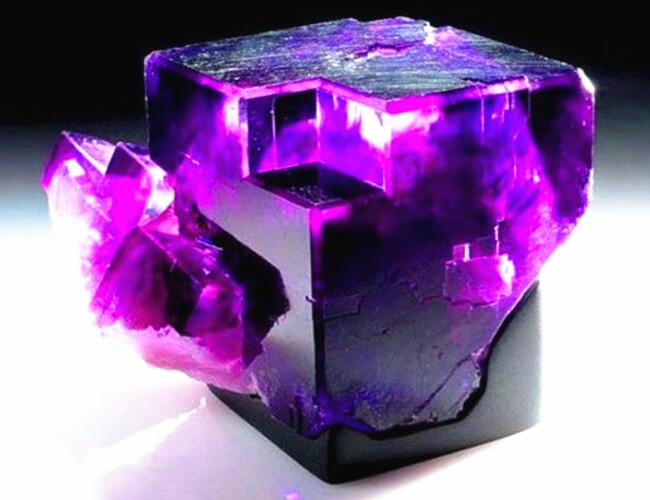 關于螢石粉最新價格的分析與討論，市場動態(tài)及價格走勢探討