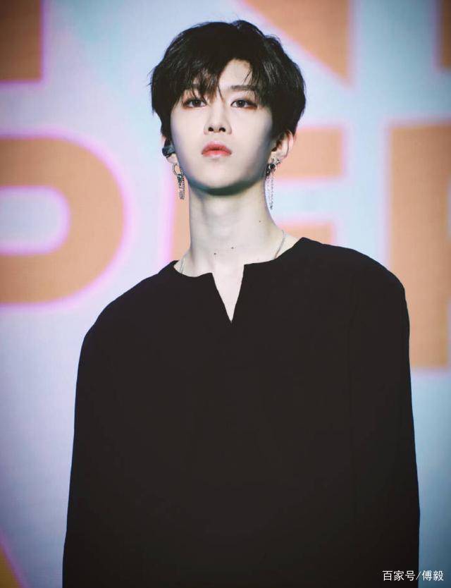 范丞丞最新行程揭秘，自信與成就之路，一路向前展風(fēng)采